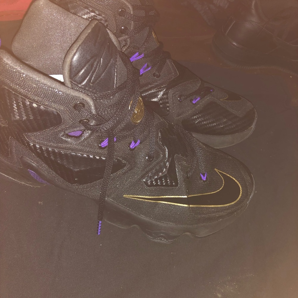 Nike lebrons
